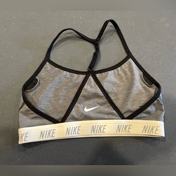 Nike DriFit Sports Bra - size Medium - Picture 2 of 3